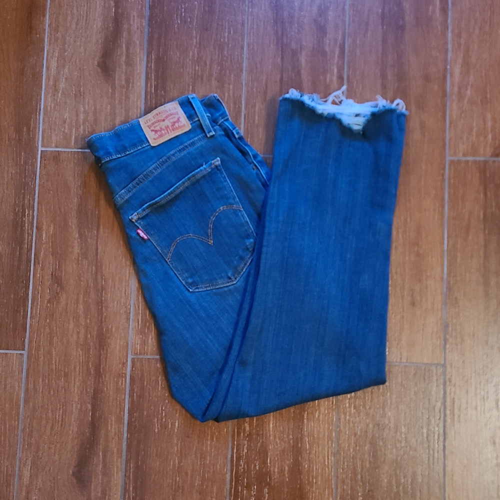 Levi's Blue Cropped Ankle Jeans